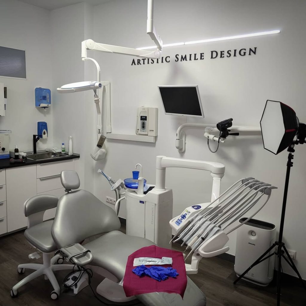 61af56448e88732bfe016ca38154de4b077acef1 (1)